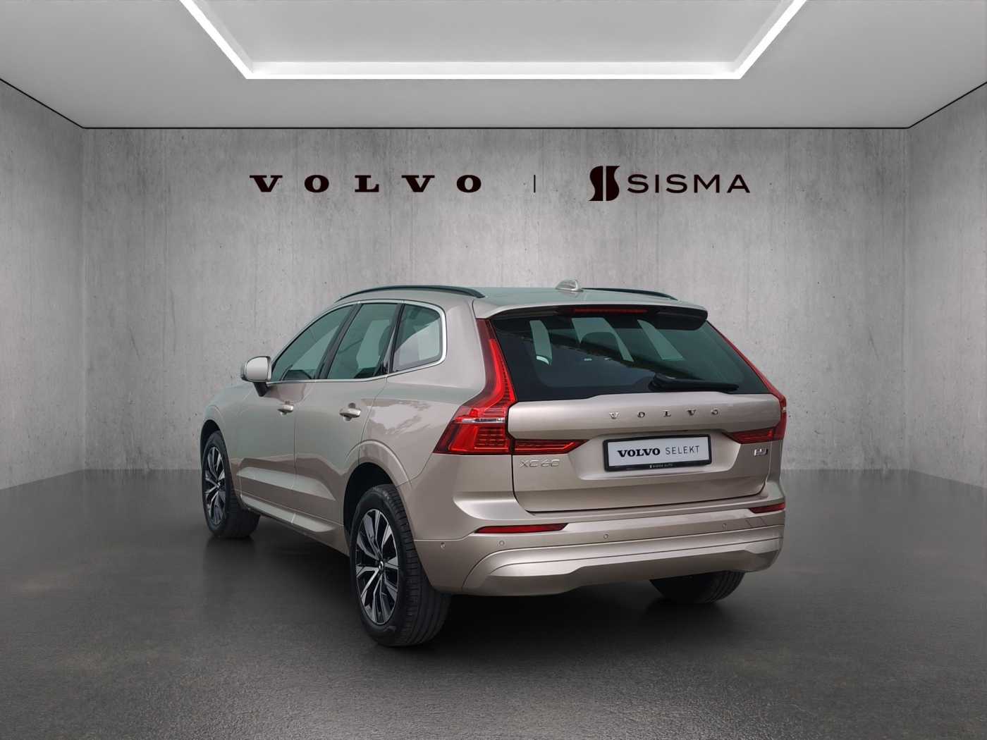 Volvo  XC60 Plus, B5 , Petrol