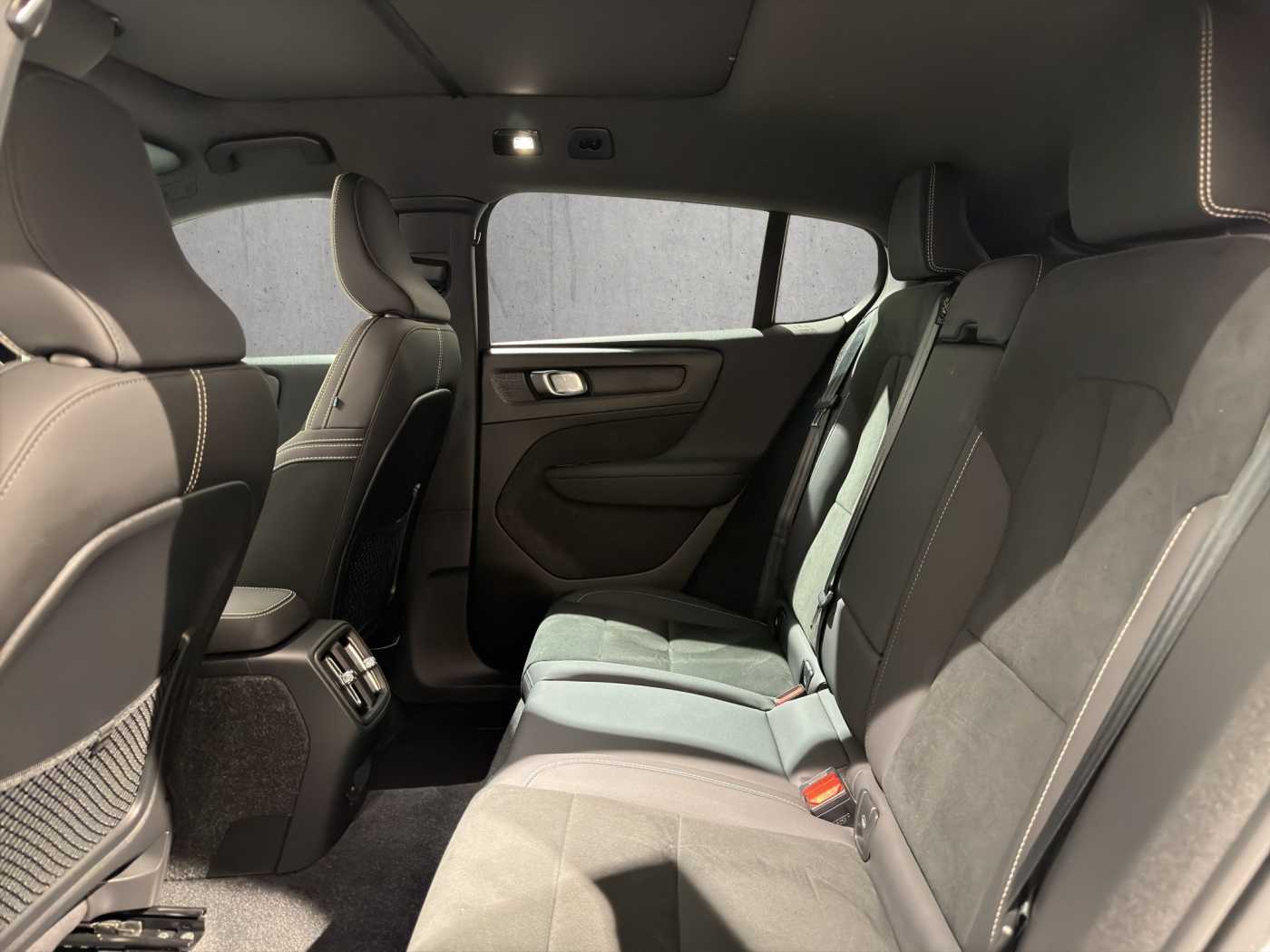 Volvo  EC40 Ultra, Twin Motor, Electric