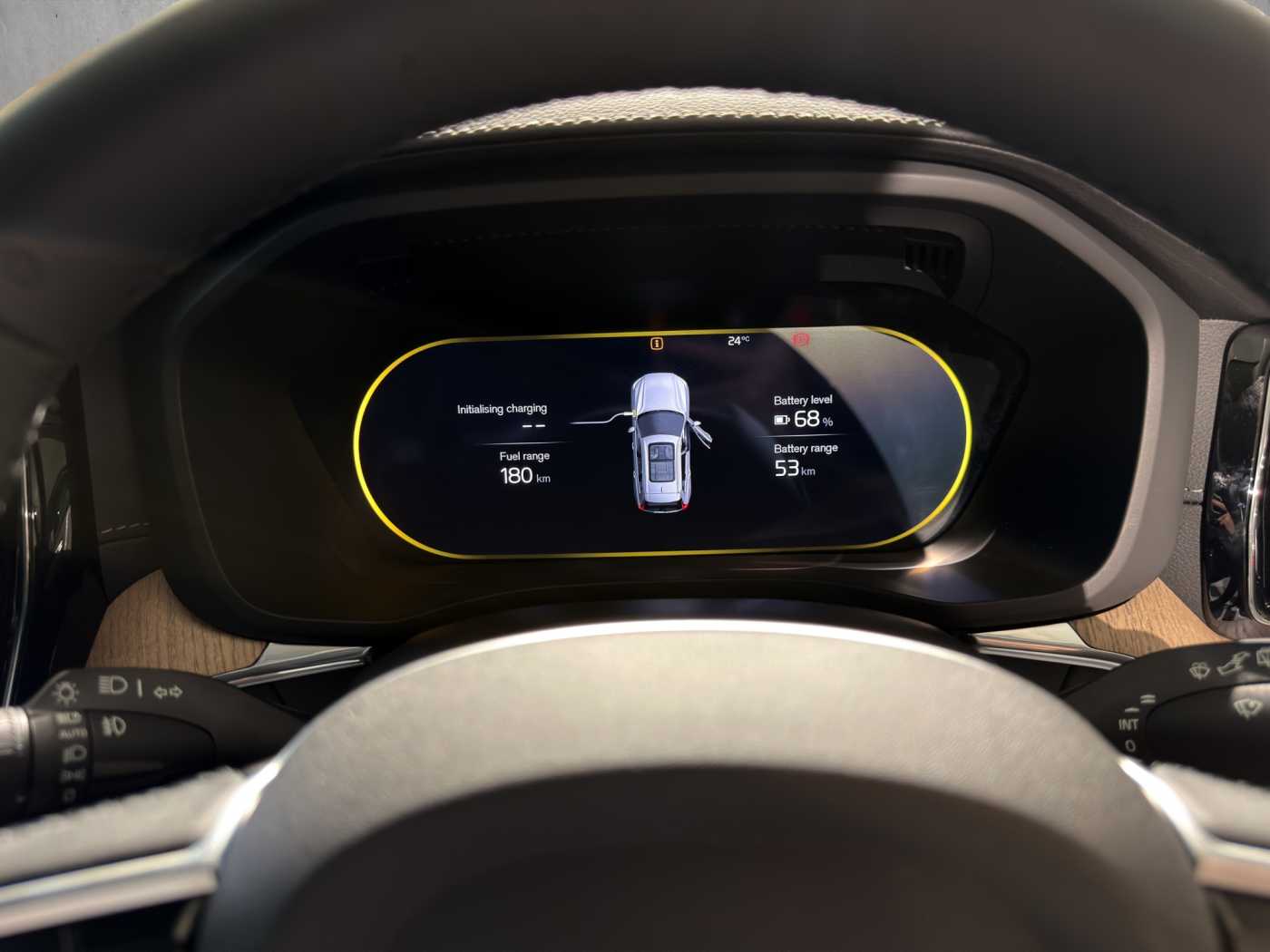 Volvo  XC60 Ultra, T8 AWD Plug-in hybrid, Electric/Petrol, Dark