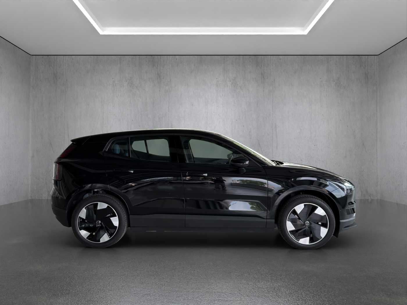 Volvo  EX30 Ultra, Single Motor Extended Range, Electric