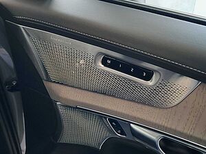 Volvo  XC90 Ultra, T8 AWD Plug-in hybrid, Electric/Petrol, Bright, 7 Seats