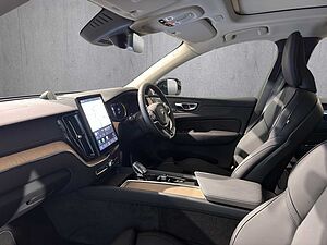 Volvo  XC60 Ultra, T8 AWD Plug-in hybrid, Electric/Petrol, Dark