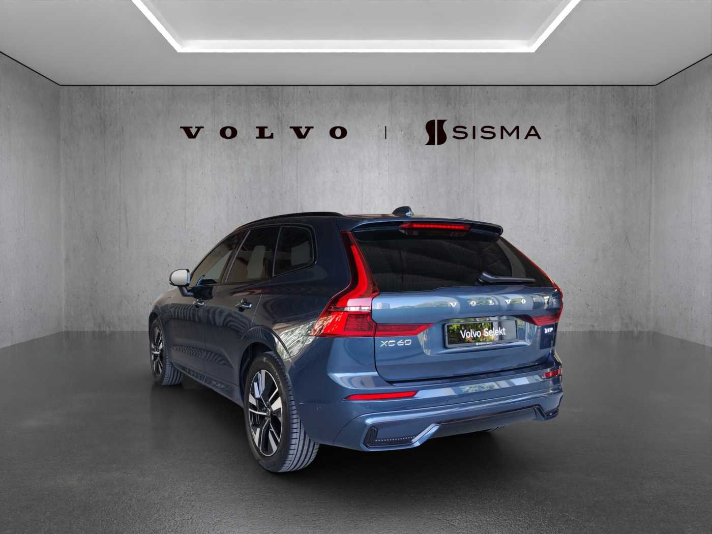 Volvo  XC60 Ultra, T8 AWD Plug-in hybrid, Electric/Petrol, Dark
