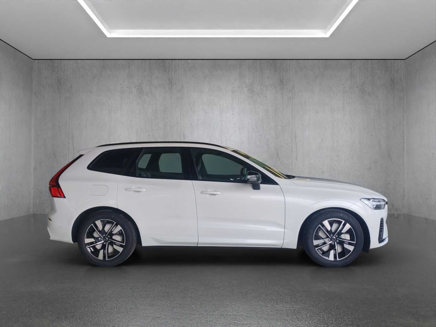 Volvo  XC60 Ultra, T8 AWD Plug-in hybrid, Electric/Petrol, Dark