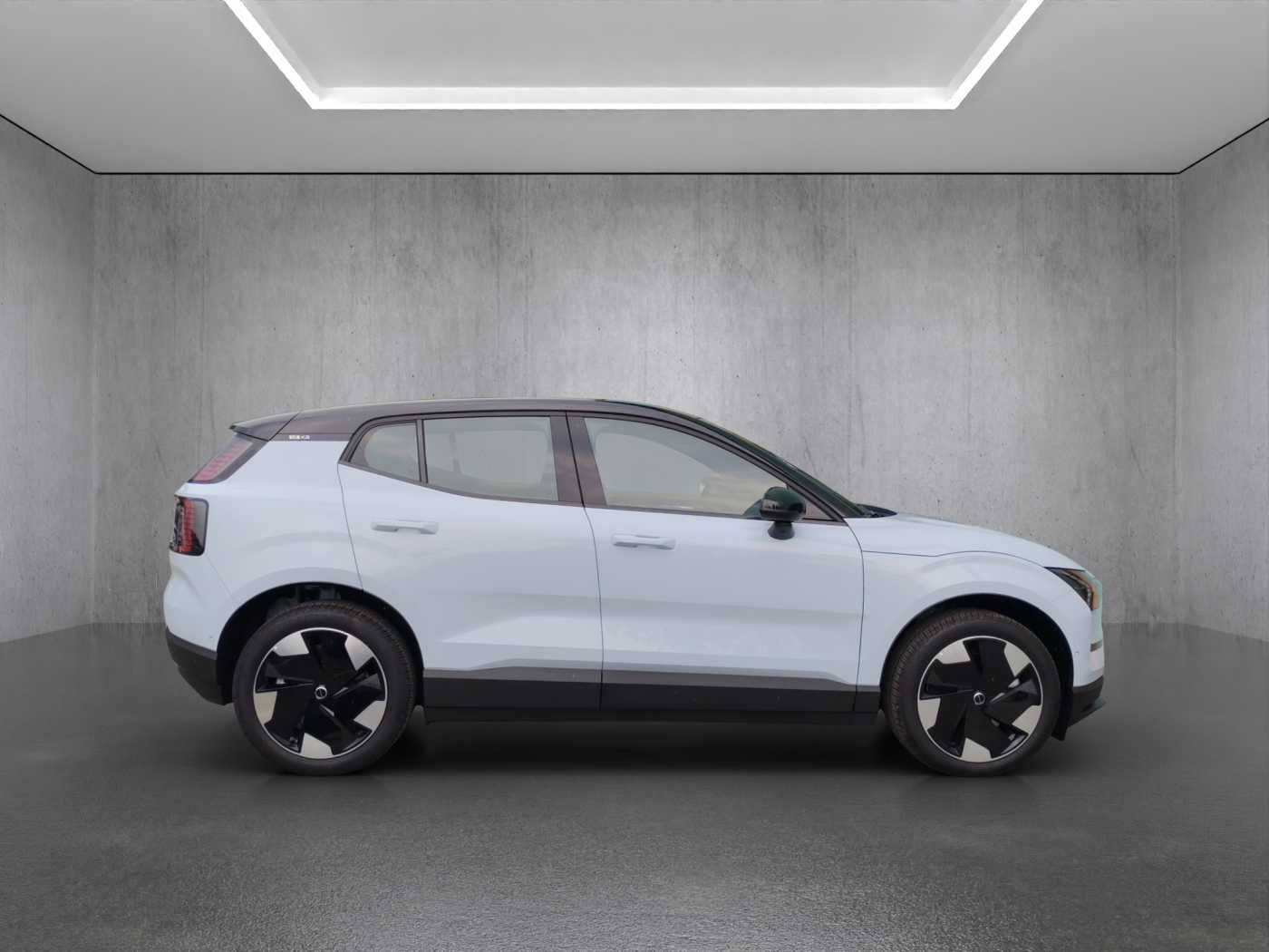 Volvo  EX30 Ultra, Single Motor Extended Range, Electric