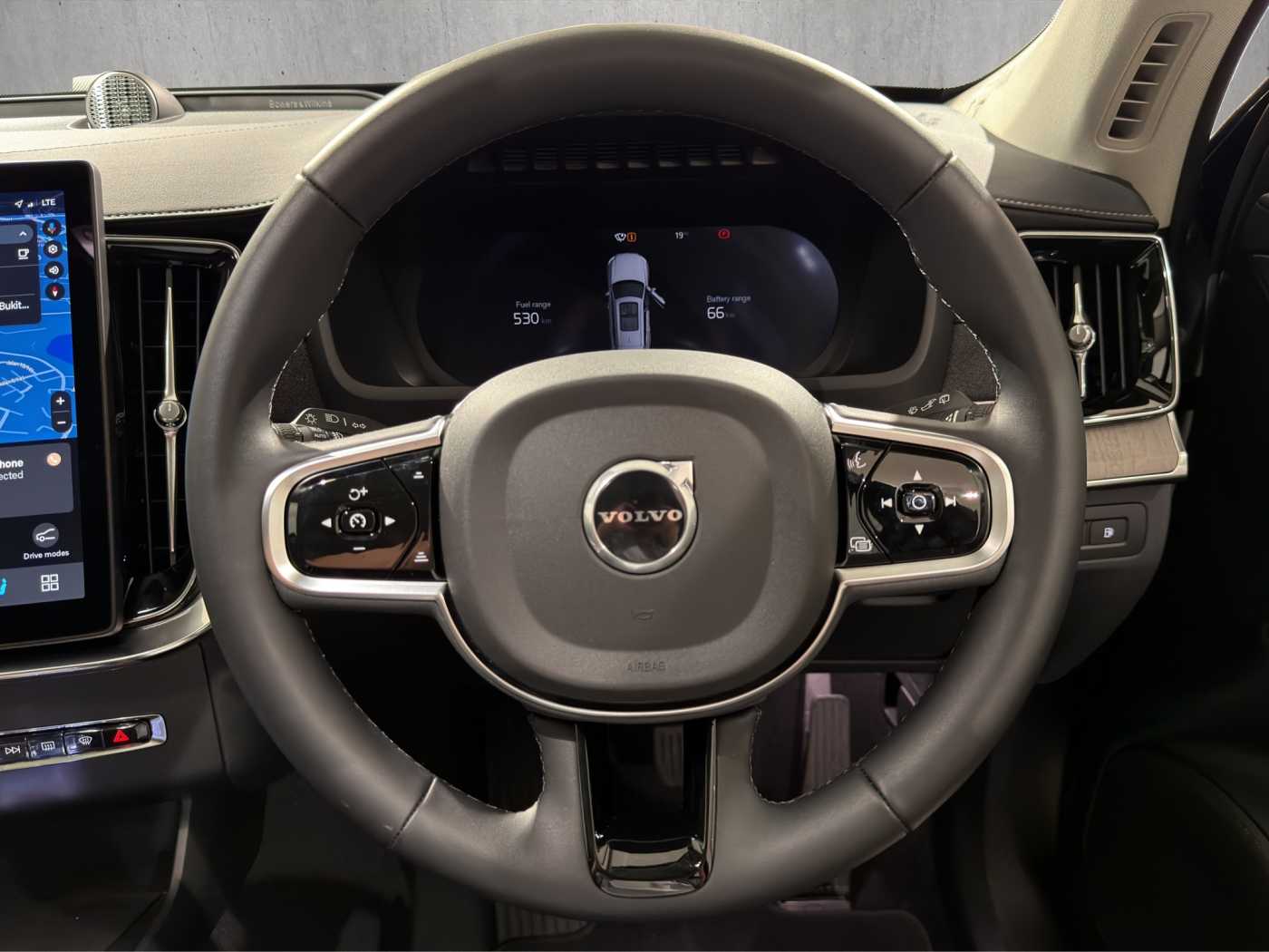 Volvo  Ultra, T8 AWD Plug-in hybrid, Electric/Petrol, Bright, 7 Seats