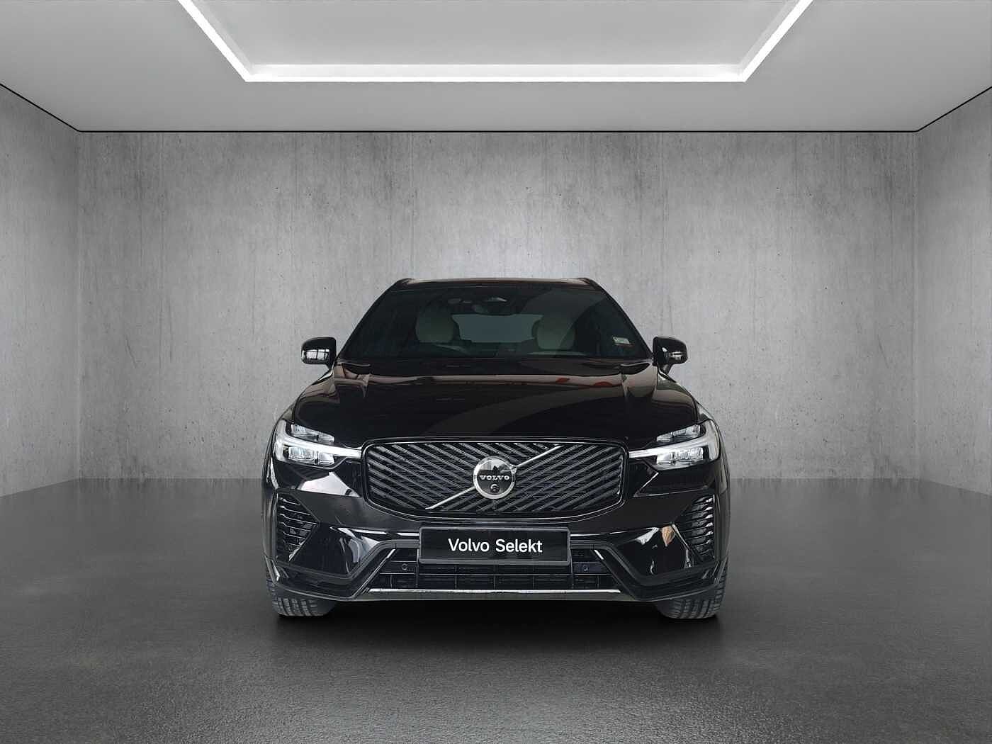 Volvo XC60 Ultra, T8 AWD Plug-in hybrid, Electric/Petrol, Dark