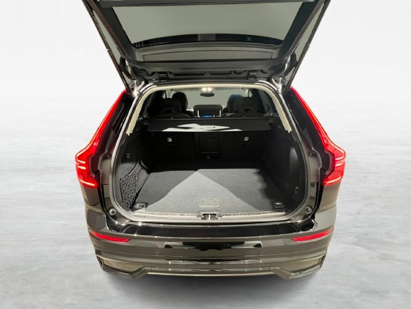 Volvo XC60 Ultra, T8 AWD Plug-in hybrid, Electric/Petrol, Dark