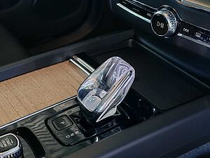 Volvo  XC60 Ultra, T8 AWD Plug-in hybrid, Electric/Petrol, Dark