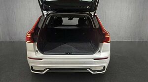 Volvo XC60 Ultra, T8 AWD Plug-in hybrid, Electric/Petrol, Dark